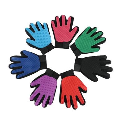 Massaggio Deshedding dell'animale domestico di Cat Dog Grooming Gloves For del silicone
