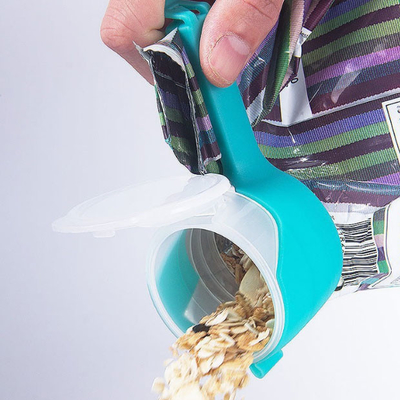 La cucina Chip Bag Food Storage Sealing taglia con versa i becchi