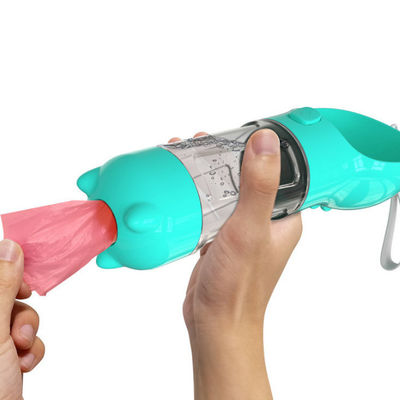 Erogatore portatile dell'acqua del cucciolo della prova della perdita per gli animali domestici all'aperto