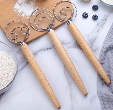 La pasta sbatte con l'anello di acciaio inossidabile &amp; di legno sbatti per lo strumento di cottura del pane