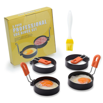 Anti scotti l'elettrodomestico 2.95Inch Fried Egg Ring Mold di acciaio inossidabile 4 pacchetti con la spazzola dell'olio
