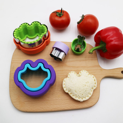 fiore Dinos Circle Mickey Mold dell'elettrodomestico di acciaio inossidabile della taglierina del panino 4pcs
