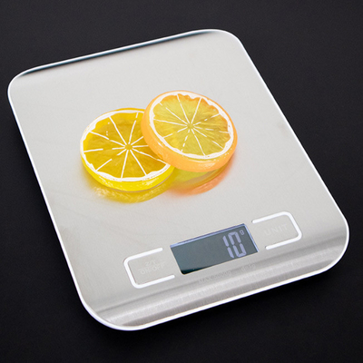 Grammi della scala di Digital della cucina dell'alimento ed once del corpo di elettrodomestico delle bilancie