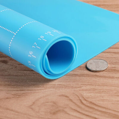 Non stuoia bollente del bastone con la pasticceria Mat Dough Rolling Mat del silicone di misure