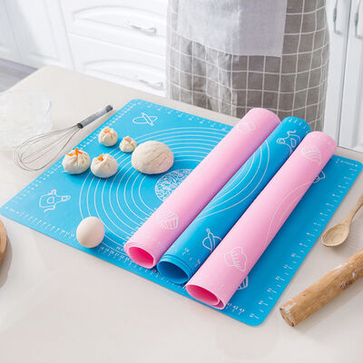 Non stuoia bollente del bastone con la pasticceria Mat Dough Rolling Mat del silicone di misure