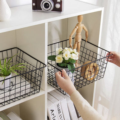 Organizzazione della dispensa dei cesti metallici del metallo dei canestri di stoccaggio di cavo con le maniglie