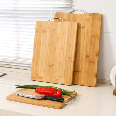 Utensili di bambù di legno premio resistenti della cucina che tagliano i taglieri a pezzi