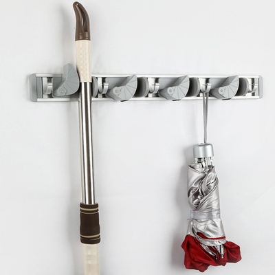 Organizzatore fissato al muro For Pantry di zazzera della scopa della scopa del metallo e dello scaffale di stoccaggio di zazzera