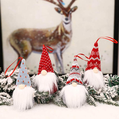 Il Natale fatto a mano di Halloween orna gli Gnomi della peluche per l'albero di natale