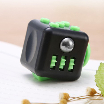Giocattoli variopinti Mini Gadgets Cube di irrequietezza di distensione della tensione di decompressione