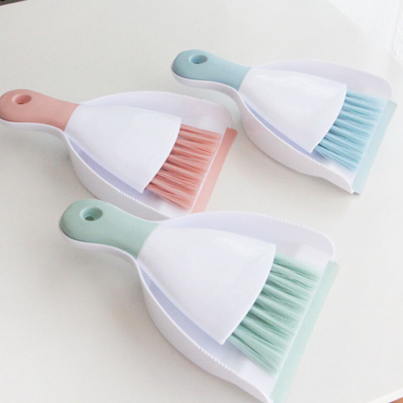 Mini Brush And Dustpan Set di plastica dei bambini per il pavimento Sofa Desk Keyboard And Car